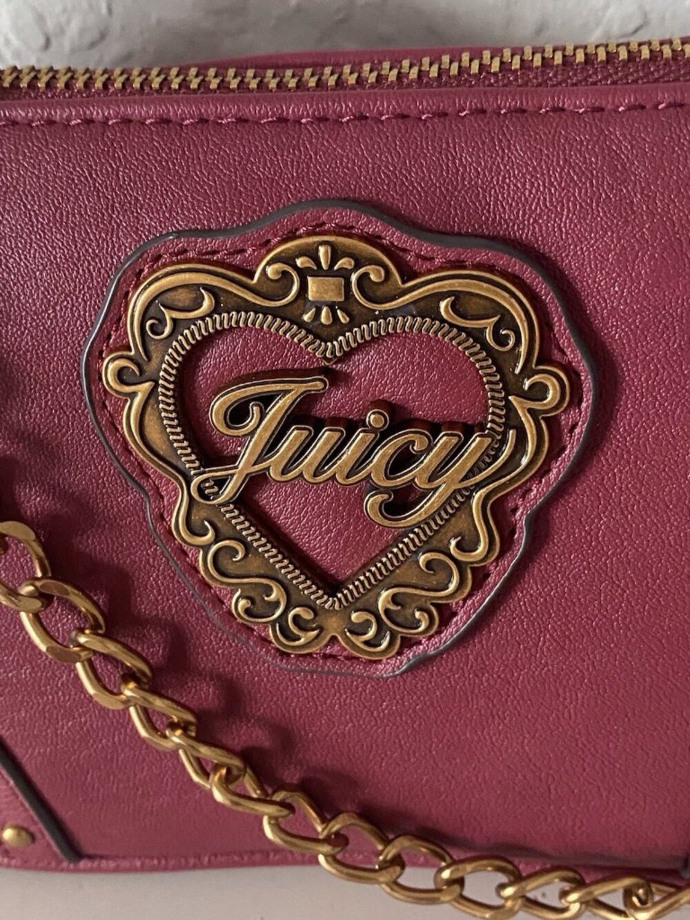 Juicy Couture In Her Juicy Era Convertible Wristlet Mini Bag Purse Cranberry NEW - Picture 3 of 12